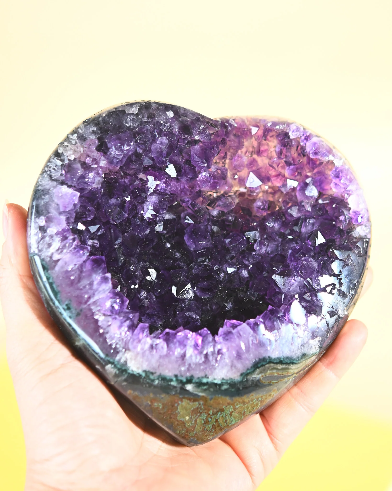 Amethyst Geode Heart 4.5in - Image 2