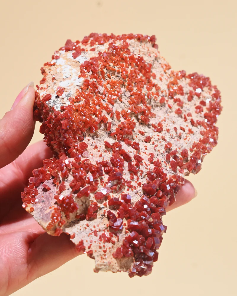 Vanadinite specimen 4 inch - Image 6