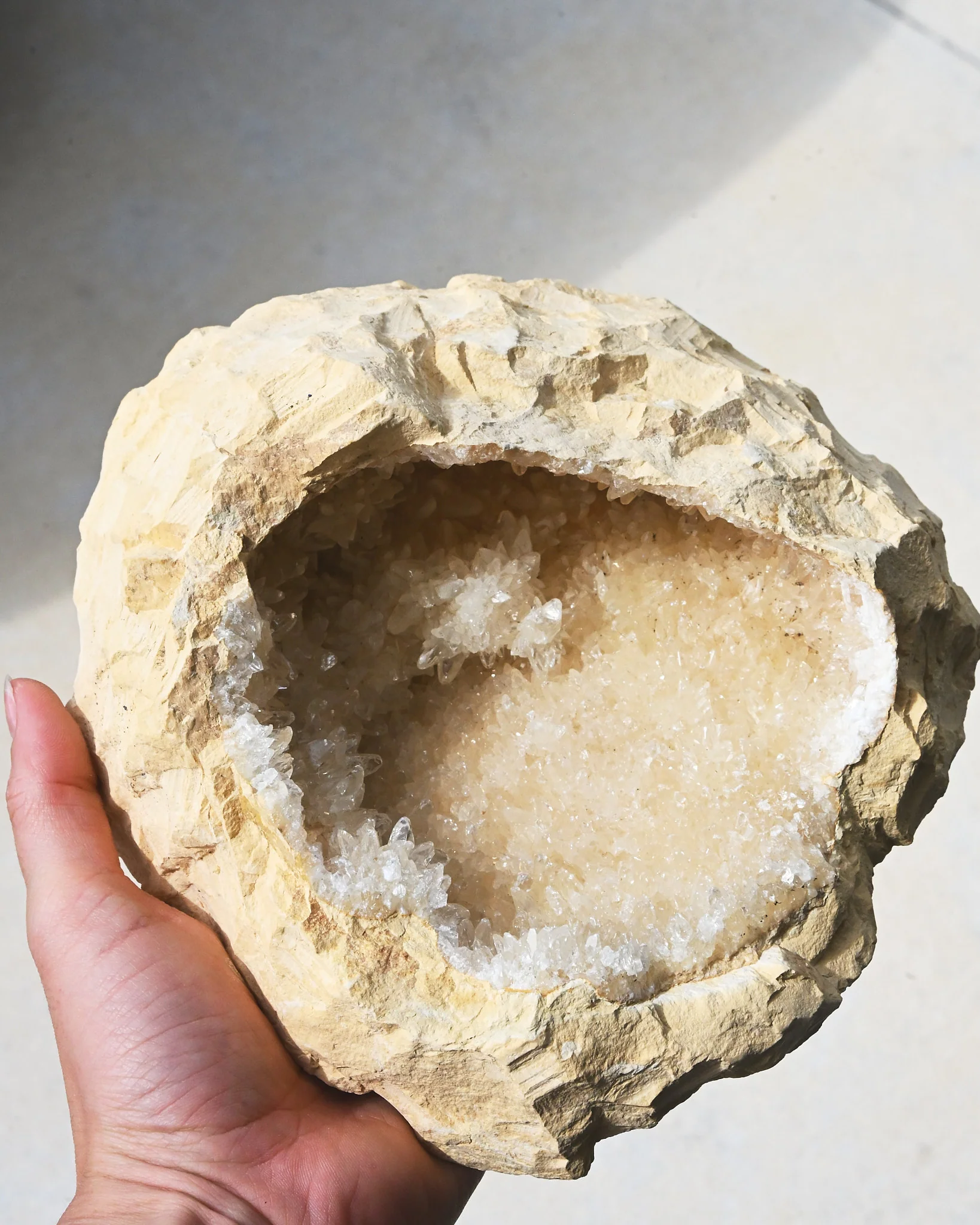 White Quartz Druzy Geode 2.2lbs - Image 10